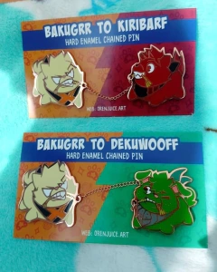 BAKUGRRR y DEKUWOOFF- PIN metálico con cadena en internet