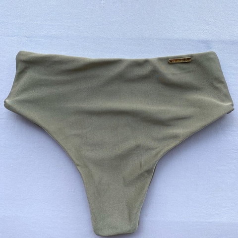 Calcinha Hot Pant- Cinza Cromo Brilho