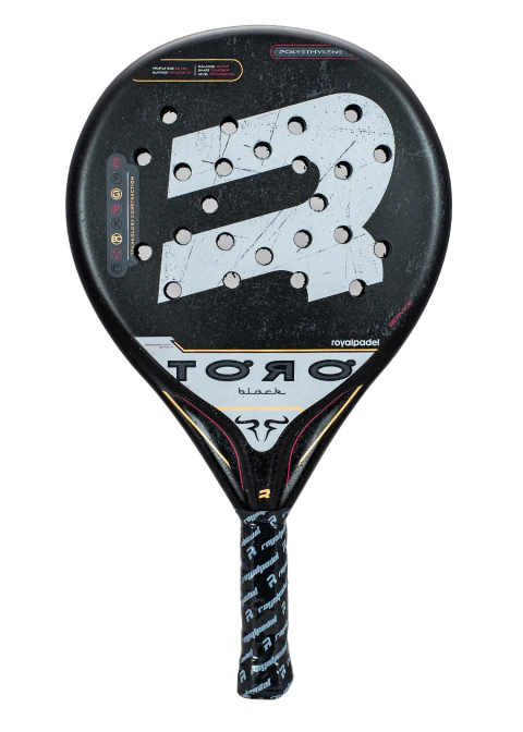 Paleta de pádel Royal Toro 24 Black, diseño negro con detalles y logo de Royal Padel.