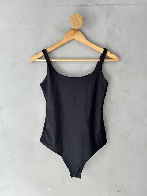 BODY ESSENTIAL - comprar online