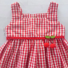 Kit Baby: Xadrez Vermelho Cerejinha: Vestido + Tiara + Tapa fralda - Dona Amora Kids