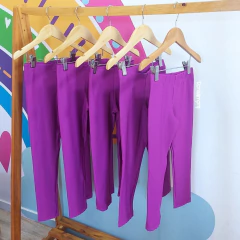 Imagem do Calça Legging Infantil Feminina em Poliamida com Proteção Solar Cor Uva