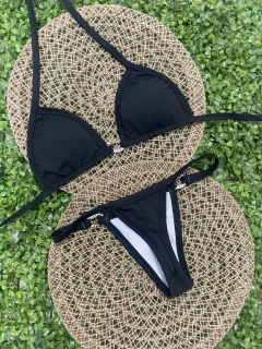 Biquíni cortininha detalhe no busto e calcinha grecia - Preto - comprar online