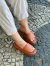 Flat Puffer Cor Caramelo - Martina - Sapatos e bolsas | Ana Guedes