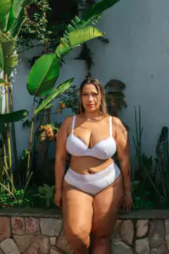Sutiã Luana | básico plus size com renda - Saurine Lingerie e Beachwear