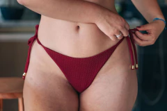 CALCINHA AMARRAÇÃO MARSALA - Saurine Lingerie e Beachwear