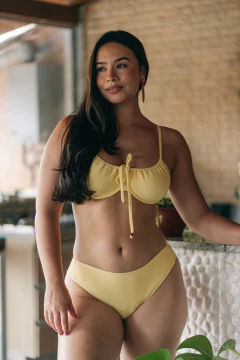 CALCINHA ASA DELTA LARGA AMARELO MANTEIGA na internet