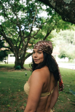 Imagem do TOP TOMARA QUE CAIA MOSTARDA