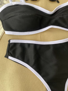 CALCINHA ASA DELTA LARGA PRETO E BRANCO - comprar online