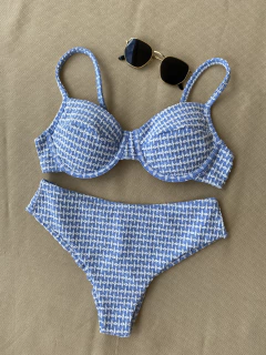 Imagem do CALCINHA ASA DELTA LARGA CROCHET AZUL