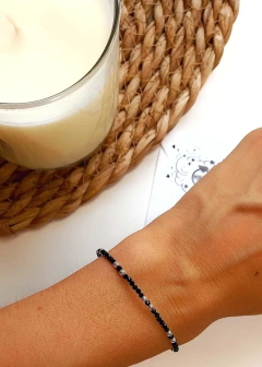PULSERA BORA.