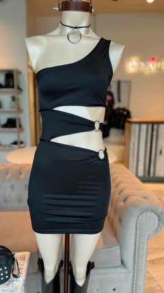 Vestido irregular con aro