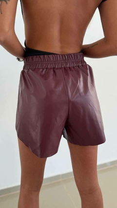 SHORT CUERINA BASICO - Regina