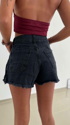 Short Nicky en internet