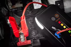 Arrancador de bateria PRO 12V - 1500 pico de amperios