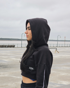 Imagen de Buzo Crop Negro Pipen