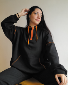 Buzo con Capucha Americano Negro- Anaranjado - tienda online
