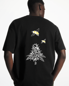 Remera Oversize Negro Abeja - comprar online