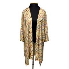 Kimono de Artista fundo bege - comprar online