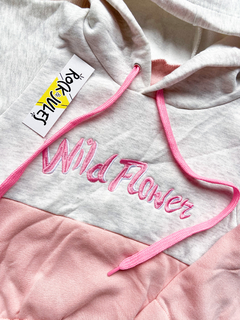 BUZO WILD FLOWER ROSA - comprar online