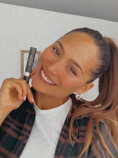 Lapiz Antifrizz para pelos rebeldes, o baby hairs