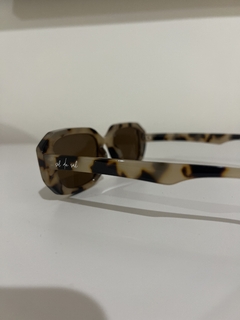 Imagem do Óculos de sol Prainha Leopardo