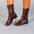 bota-feminina-em-couro-montaria-confortável