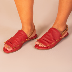 Rasteira Avarca em couro vermelho - comprar online