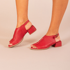 sandália-feminina-em-couro-vermelho-he