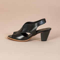 Sandália Lux em couro preto - loja online