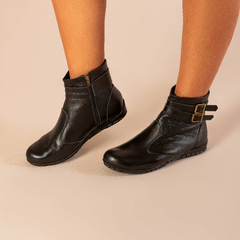 bota-feminina-em-couro-preto-ras