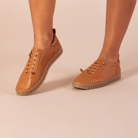 Tênis Mariana em couro Caramelo - comprar online