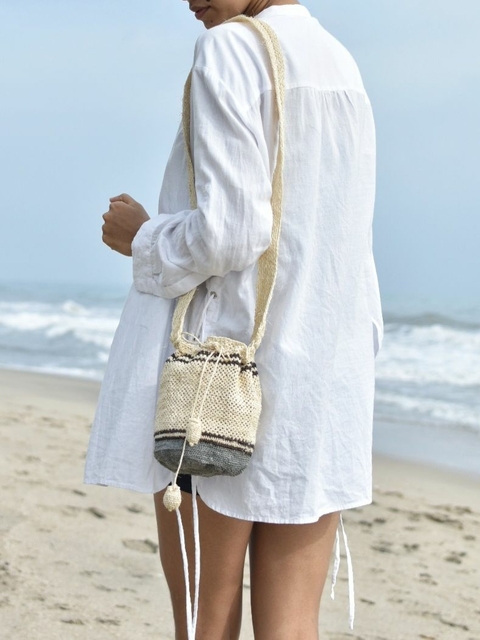 Mochila de fique pequeña raw gray