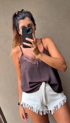 Musculosa lencera chocolate - comprar online