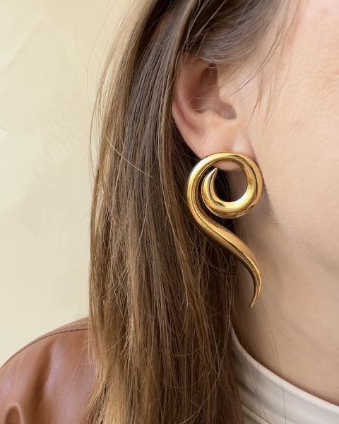 Brinco espiral máxi ouro