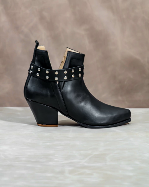 BOTA AUSTIN ROCK NEGRAS - comprar online