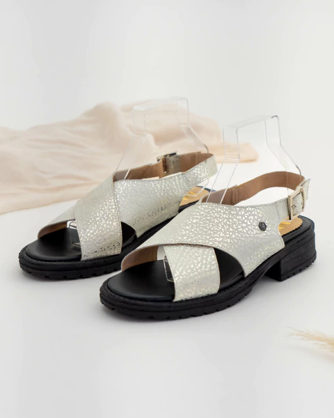 SANDALIA MERIDA PLATINO GRABADO - comprar online