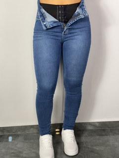Calça Jeans Lipo Escura 23 Graus (1705) - comprar online