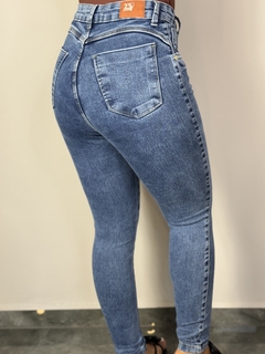 Calça Jeans Basic 23 Graus (1746) na internet