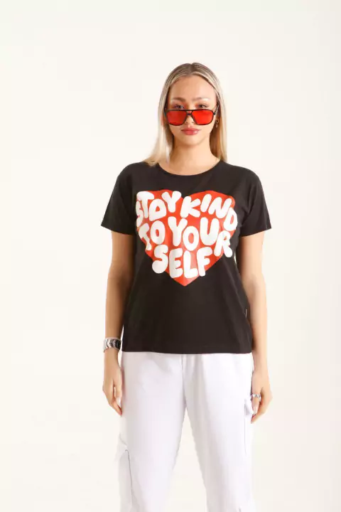 Remera Stay Kinoto NEGRA