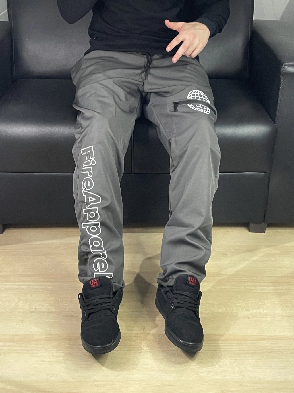 Calça Tactel Reta Fire ''World'' Chumbo