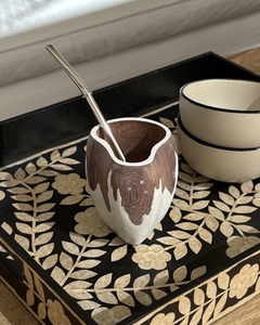 Mate Tallado Madera & Blanco Preventa - comprar online