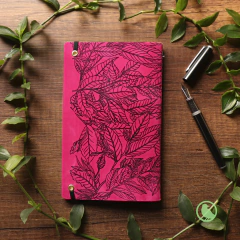 Cuaderno Cuerina Fucsia & Negro en internet