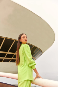 Camisa Tuler em Linho Verde Lima na internet