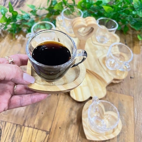 Conjunto 6 Xícaras com Pires e Suporte Coração