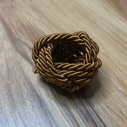 Anel de Guardanapo Nó Turco Marrom