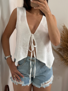 Blusa com Amarração Belle na internet