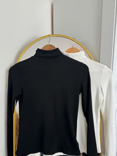 Blusa Gola Básica Mari