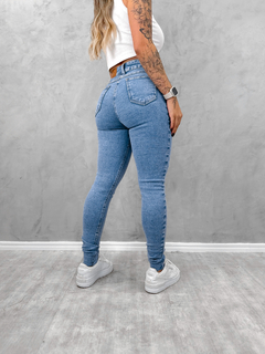 CALÇA SKINNY POWER CLARA - comprar online