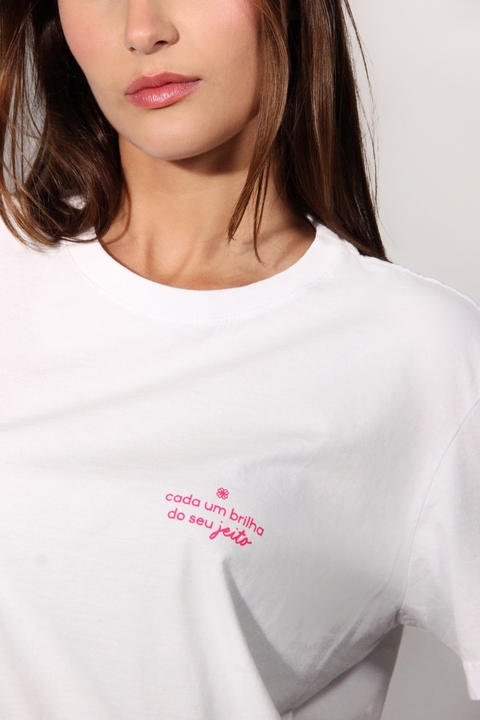 Camiseta Cada um Brilha do seu jeito